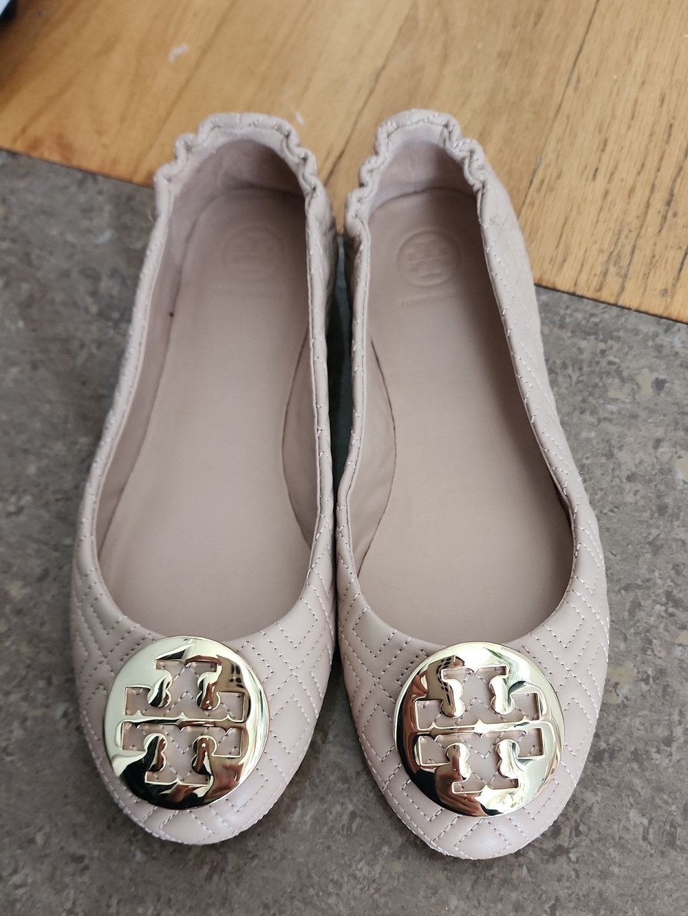 Tory Burch Foldable Quilted Ballet Flats with Gold Logo - Blush Pink